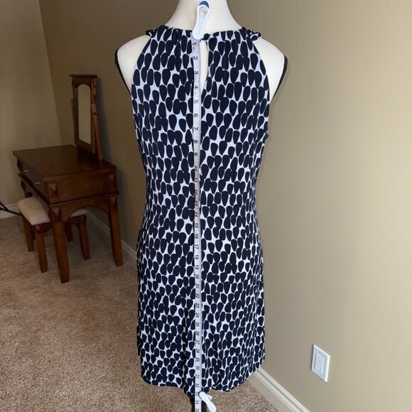 Enfocus Studio black and white sleeveless summer dress with ruffles on bodice - Picture 7 of 11